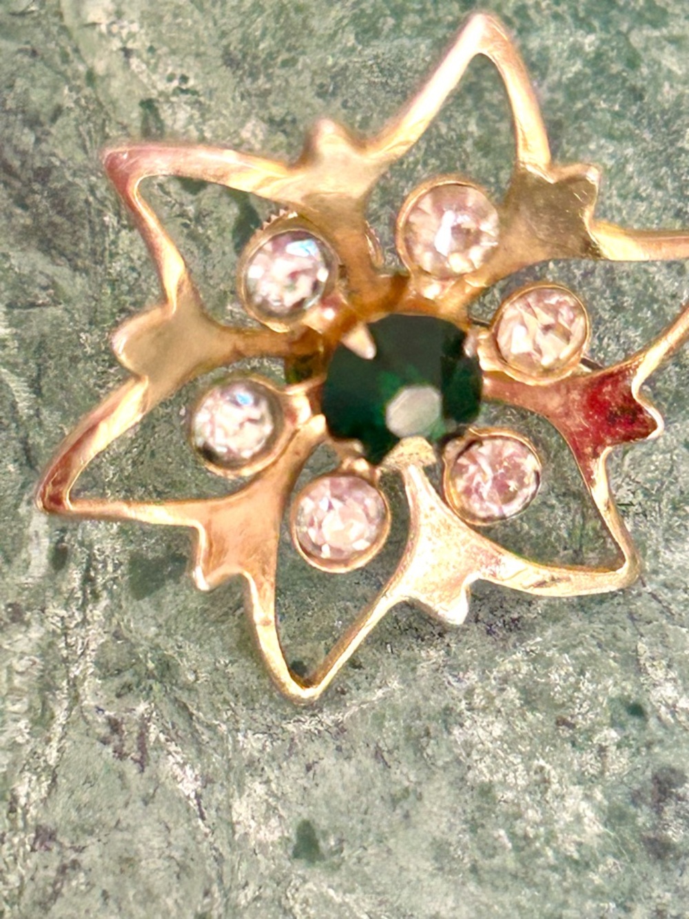 Vintage Set 1940s-1950s Gold Tone RhinestoneFloralBrooch & Screw-Back Earrings - Picture 11 of 13